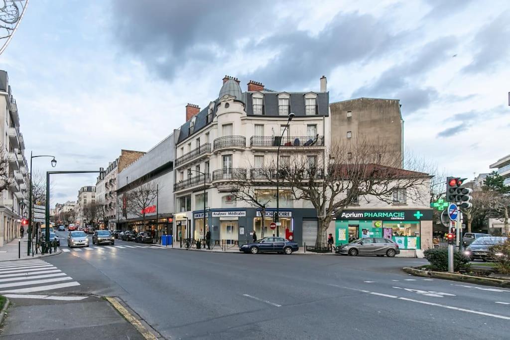Mba Splendide Appart - Le Raincy - Banlieue Paris Вилмомбл Екстериор снимка